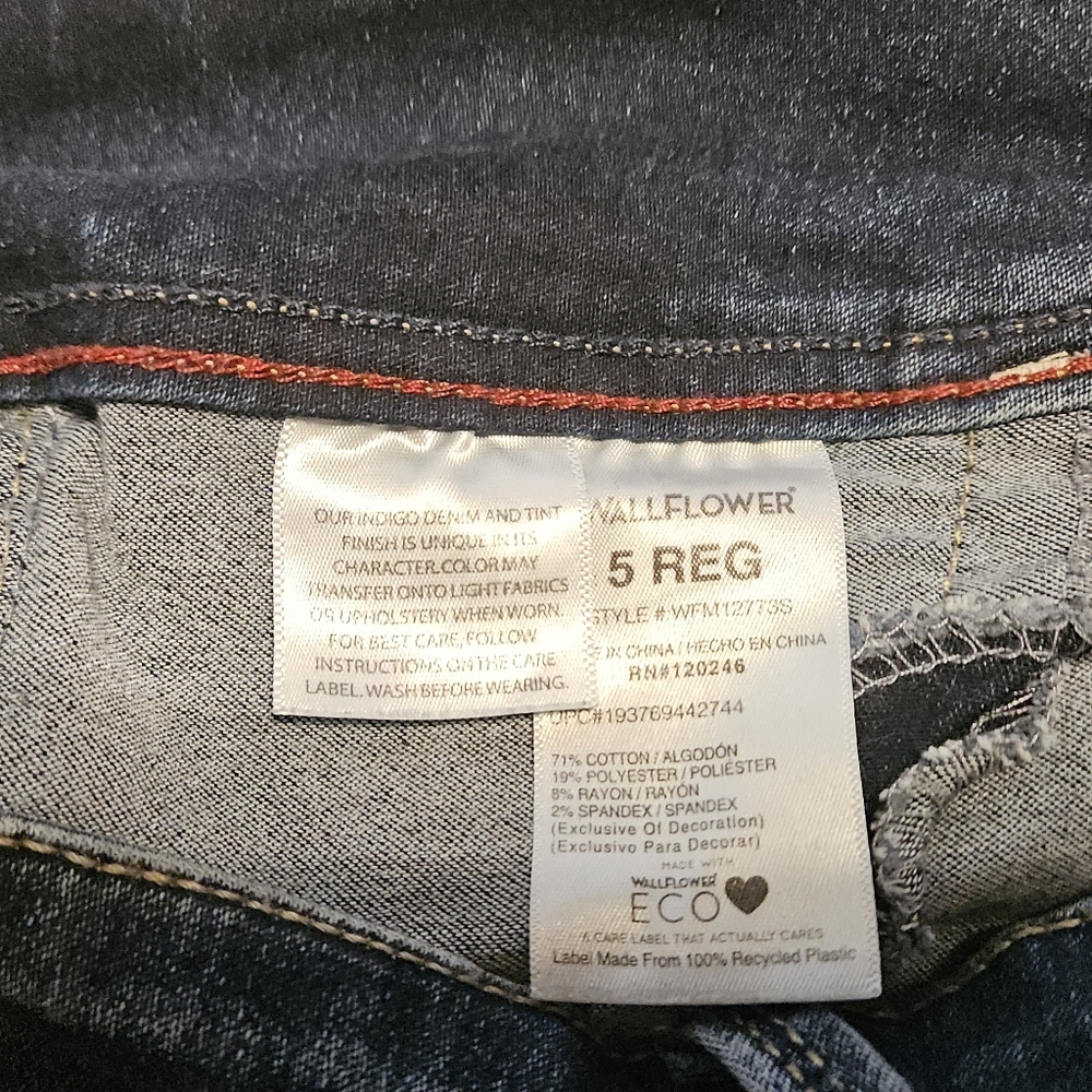 Wallflower 3 Button Stretch Jeans - Picture 3 of 4